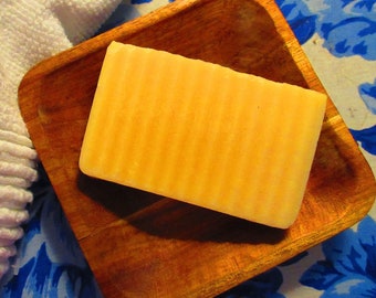 Sapone alla lisciva naturale profumato Amish Farm Made *Ivory Woods*.