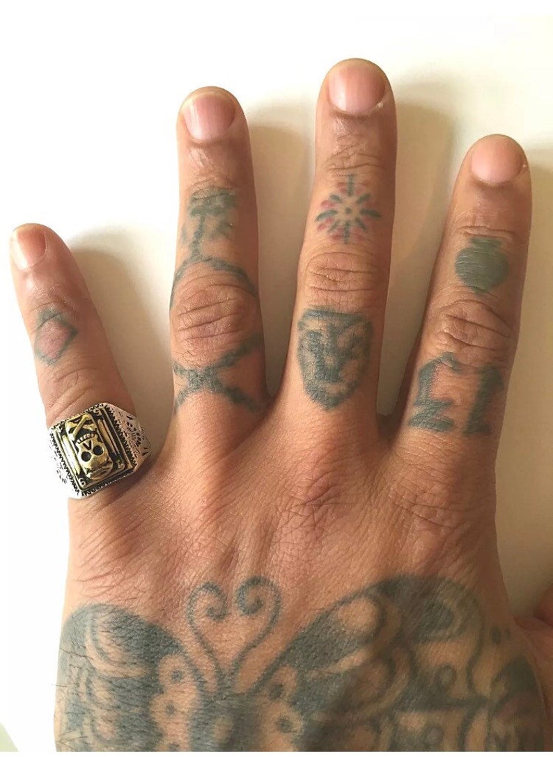 1930s 40s 50s Art Deco Skull And Crossbone Mexican Biker Ring