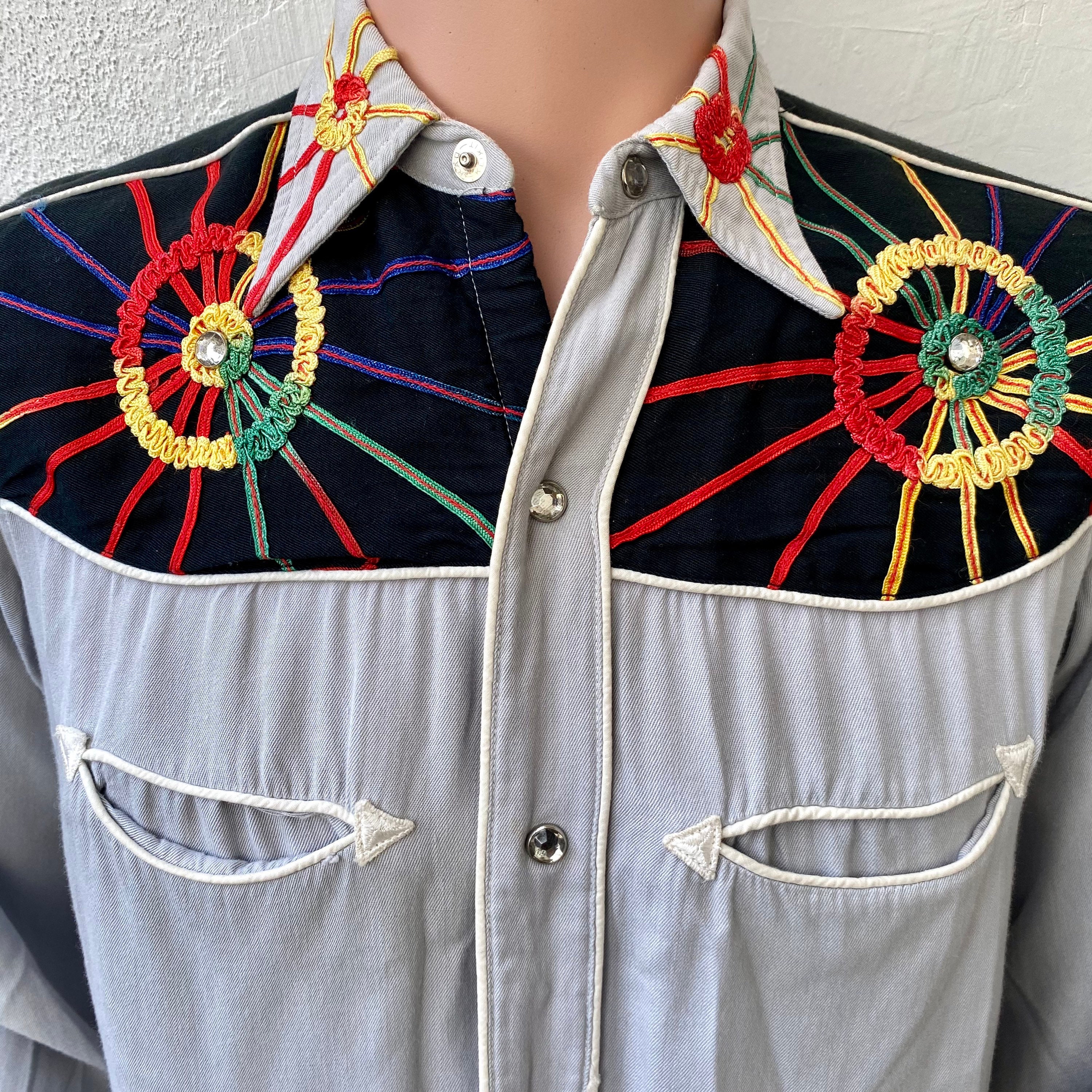 Image of 1950S "Diamond Jim" Cool Rnr Shiny Diamond Detail Western Rayon-Wool Gab Size Med-Ml