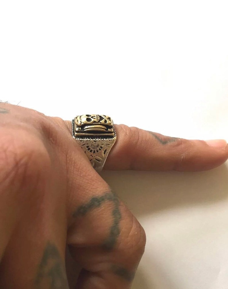 1930s 40s 50s Art Deco Skull And Crossbone Mexican Biker Ring