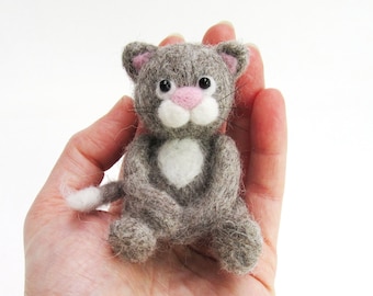 Needle Felted Cat Mini Sculpture, Cat Gift, Cat Lover Gift, Cat Mum, Felted Cat Ornament, Pet Portrait, Cute Cat Gifts