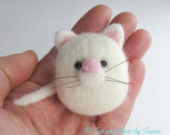 Needle Felted White Cat Mini Sculpture, Handmade Wool Ornament