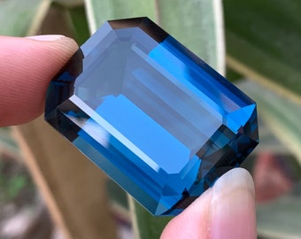 100 Ct's Amazing Blue London Topaz Gemstone, London Topaz Gemstone, London Blue Topaz, Blue London Topaz, Emerald Cut Topaz, London Topaz