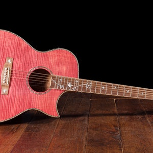 Lindo Dandelion Pink Slim Body Electro-Acoustic Guitar with Bs5M Blend Preamp and Gig Bag image 7