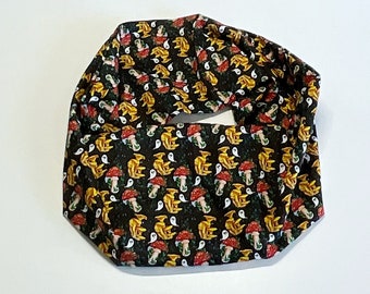 Ghost and Mushrooms Bonding Scarf