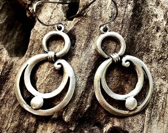 Boho Silver Plated Dangle Earrings: Bohemian Style