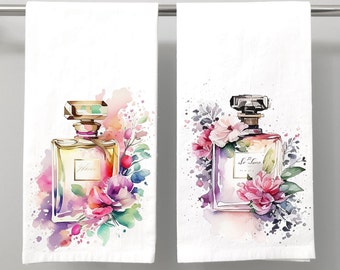 Conjunto de toalhas de mão com frasco de perfume em aquarela: decoração floral para banheiro de hóspedes
