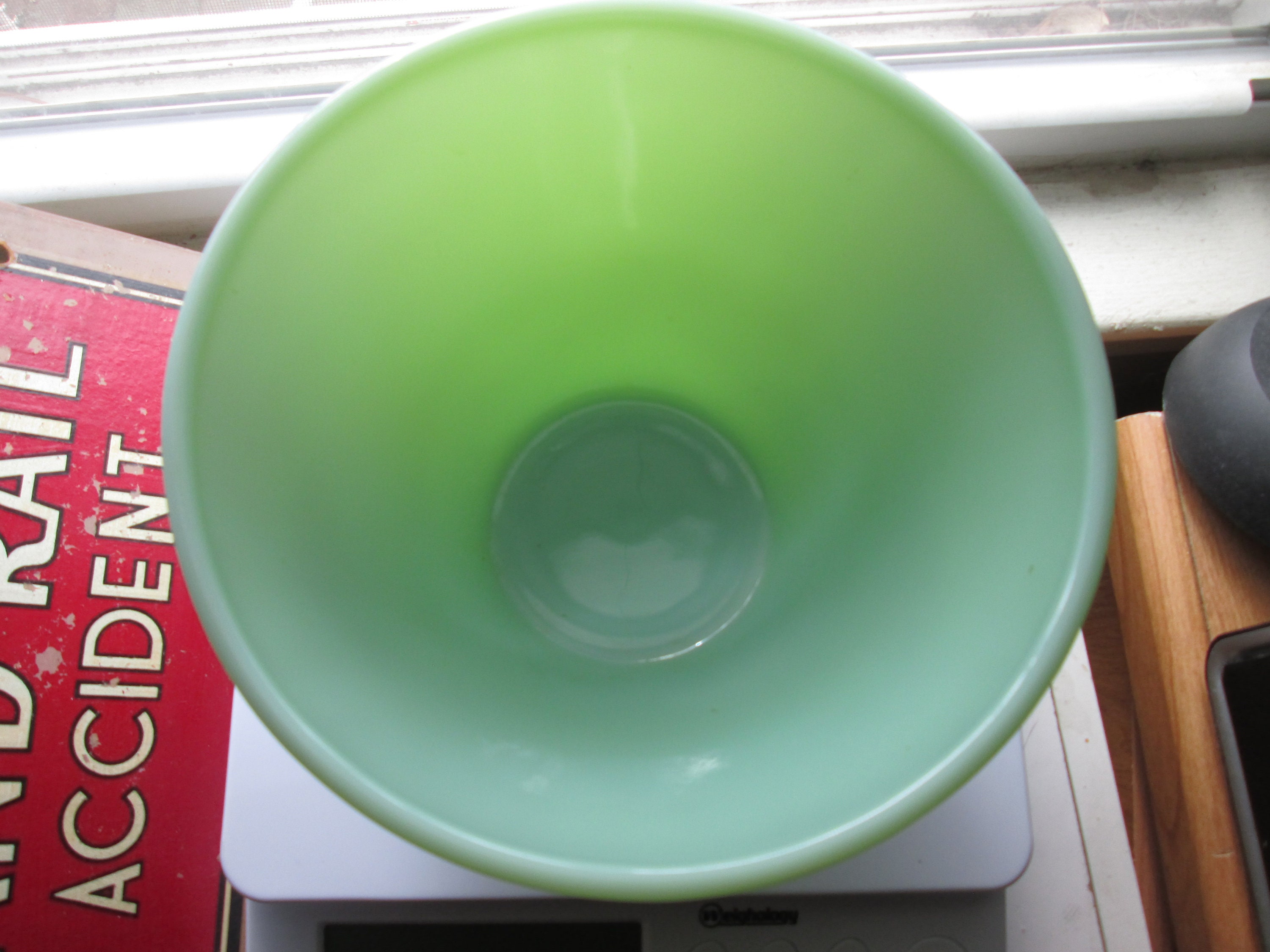 Fire King Jadeite Oven Ware 7.5 Splash Proof Mixing Bowl Excellent