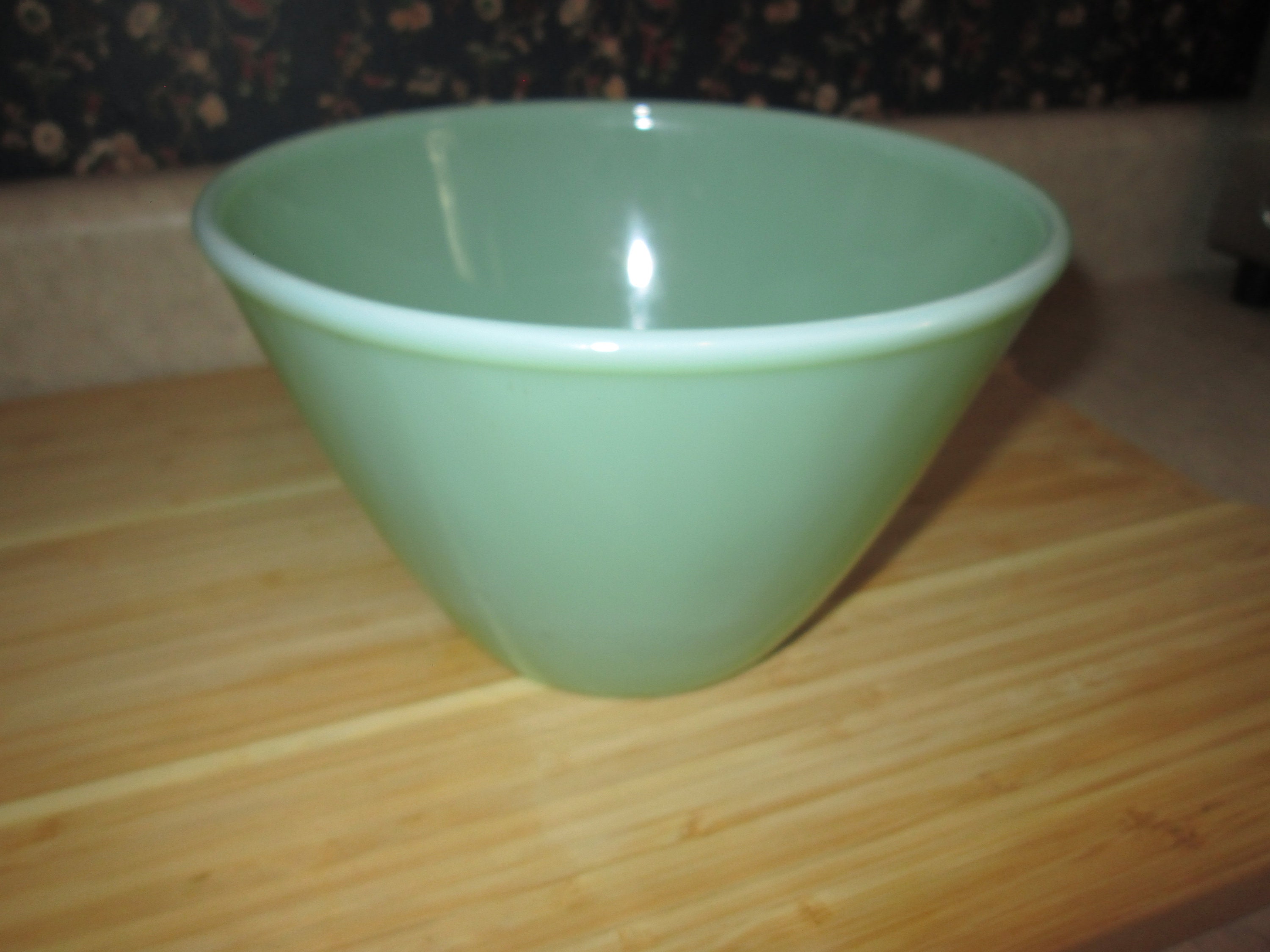 Fire King Jadeite Oven Ware 7.5 Splash Proof Mixing Bowl Excellent