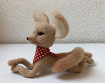 ニードルフェルトのかわいい白いキツネ FENNEC、フェルトキツネ