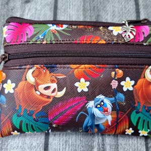 Mini monedero para llaves, diseño de El Rey León, Pumba, Rafiki, Disney, estuche para lápices tropical hecho a mano, idea de regalo de piel sintética vegana