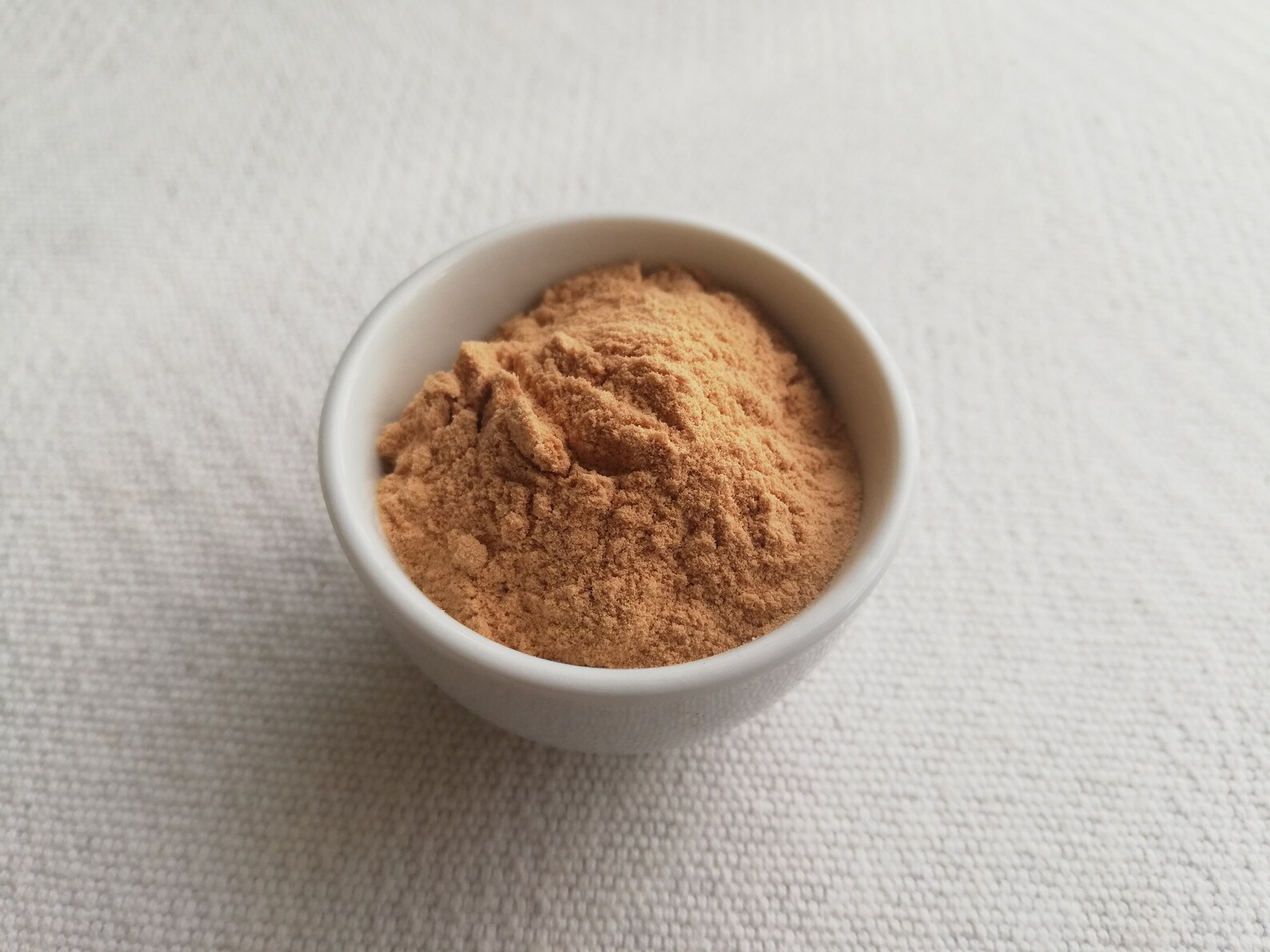 Tan dyes. Natural dye extracts. Tannin rich dyes Cutch Etsy