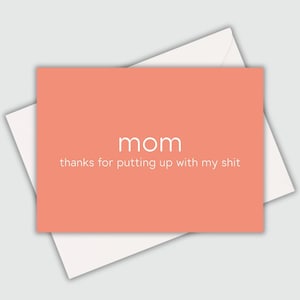 Carte drôle de fête des mères | Fête des mères amusante | Maman juste parce que carte | Cadeau fête des mères | Maman merci d'avoir toléré ma merde