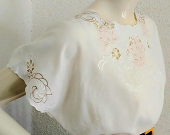 80s cutwork lace blouse viscose eyelet blouse pink floral lace blouse embroidery top scalloped blouse romantic cottagecore top 14 US size