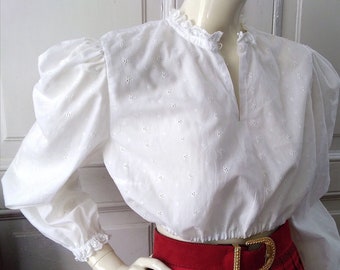 80s eyelet lace blouse austrian white top victorian edwardian style cropped blouse large puffy sleeve big sleeve ruffled collar and sleeve