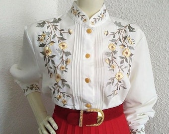 bestickte Bluse 12 US-Größe Biesenbluse elegante Bluse mit Bischofskragen romantische feminine Bluse florale Stickerei Cottagecore-Bluse