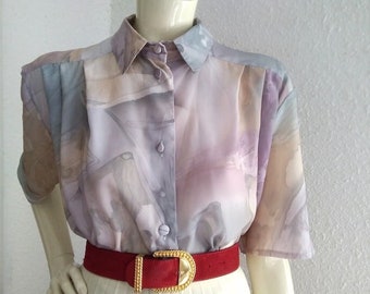 Camicetta pop-art anni '80 camicetta acquerelli camicetta pastello camicetta con stampa delicata camicia con bottoni multicolore elegante camicetta dai colori tenui