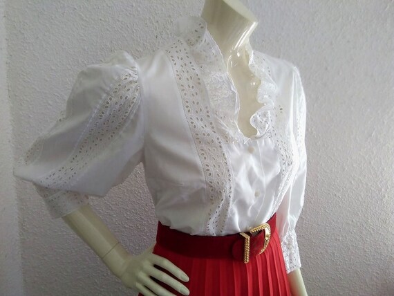 80s eyelet blouse 40 size floral delicate embroid… - image 9