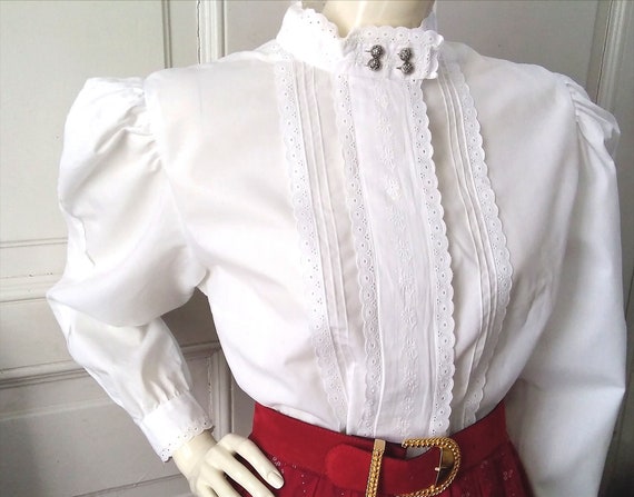 folk blouse baloon puffy sleeve blouse small lace