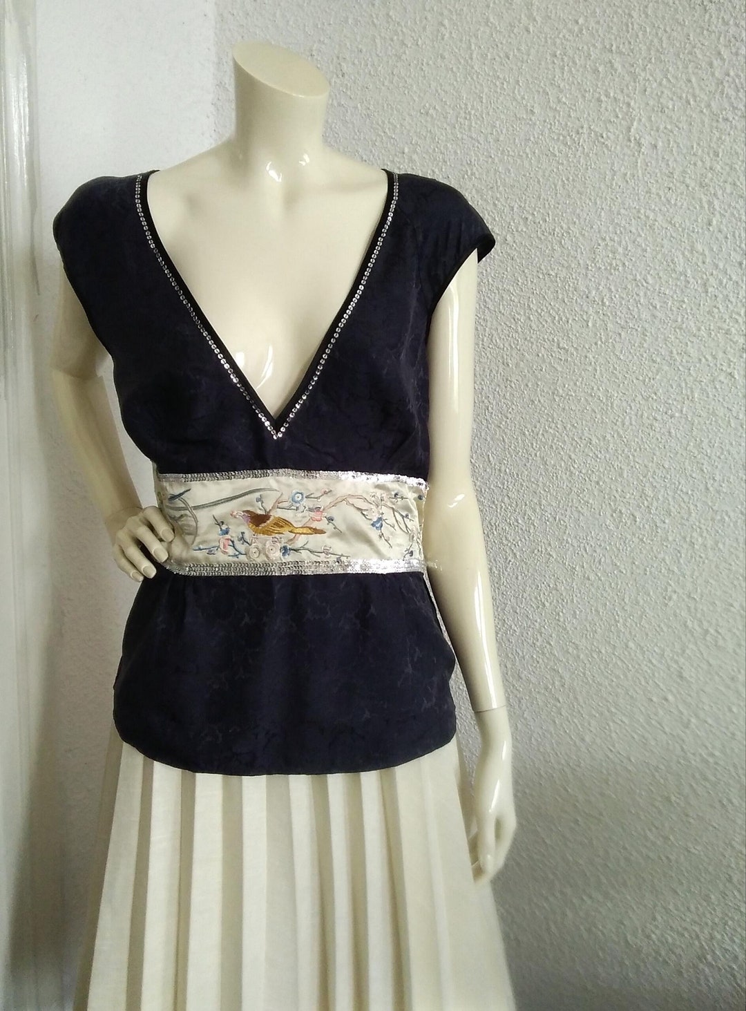 Nona - Loose-fitting Summer Blouse