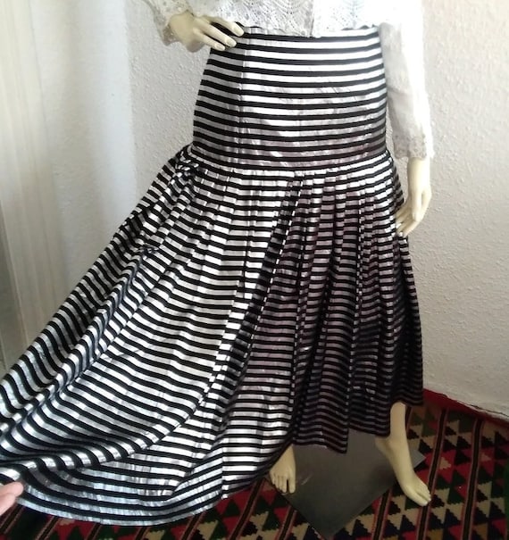 80s extravagant skirt MONDI lurex shiny skirt stri