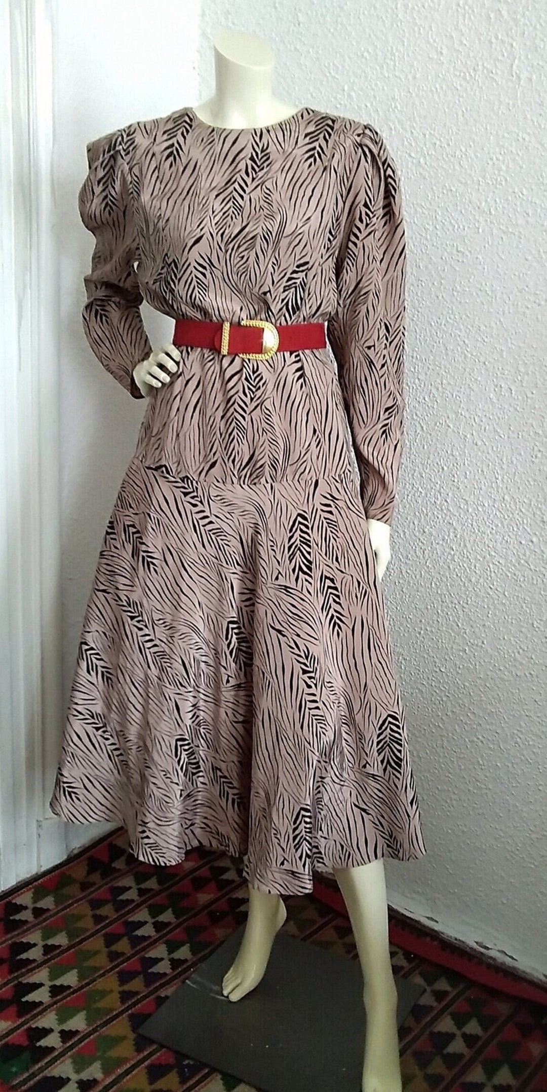 Vintage 80’s fitted dress M Wild Dress main image 1