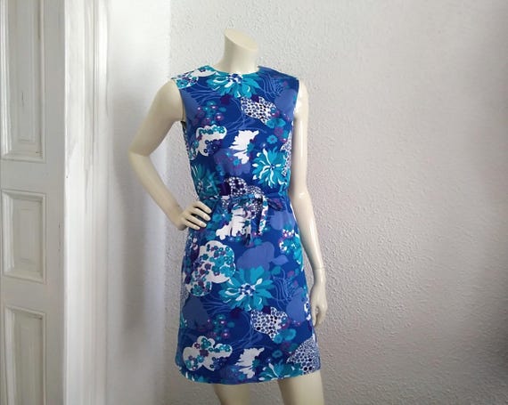 70s dress mini 1970s Heartbreaker Novelty Print Micro ****Model is wearing a digital dress mock up only to provide an idea how it may look on a person Animal Print 70s Dress Style