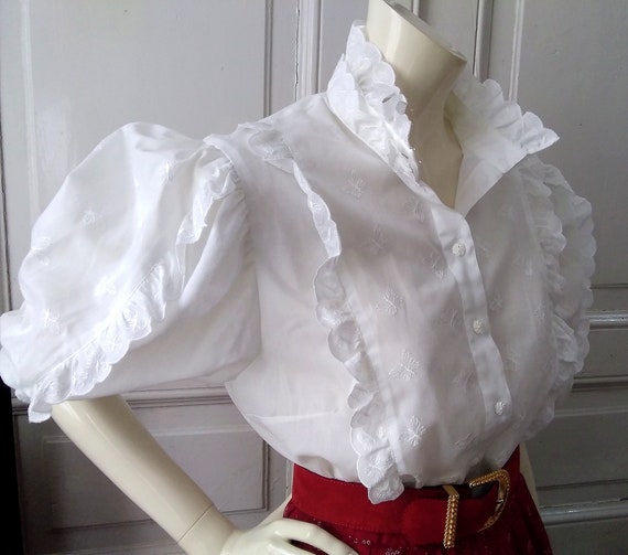 folk blouse baloon puffy sleeve top butterfly embr