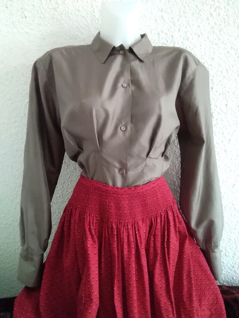 minimalist neutral pure silk shirt 80 simple basic shirt office secretary blouse long sleeve padded shoulders size label S brand Kavi