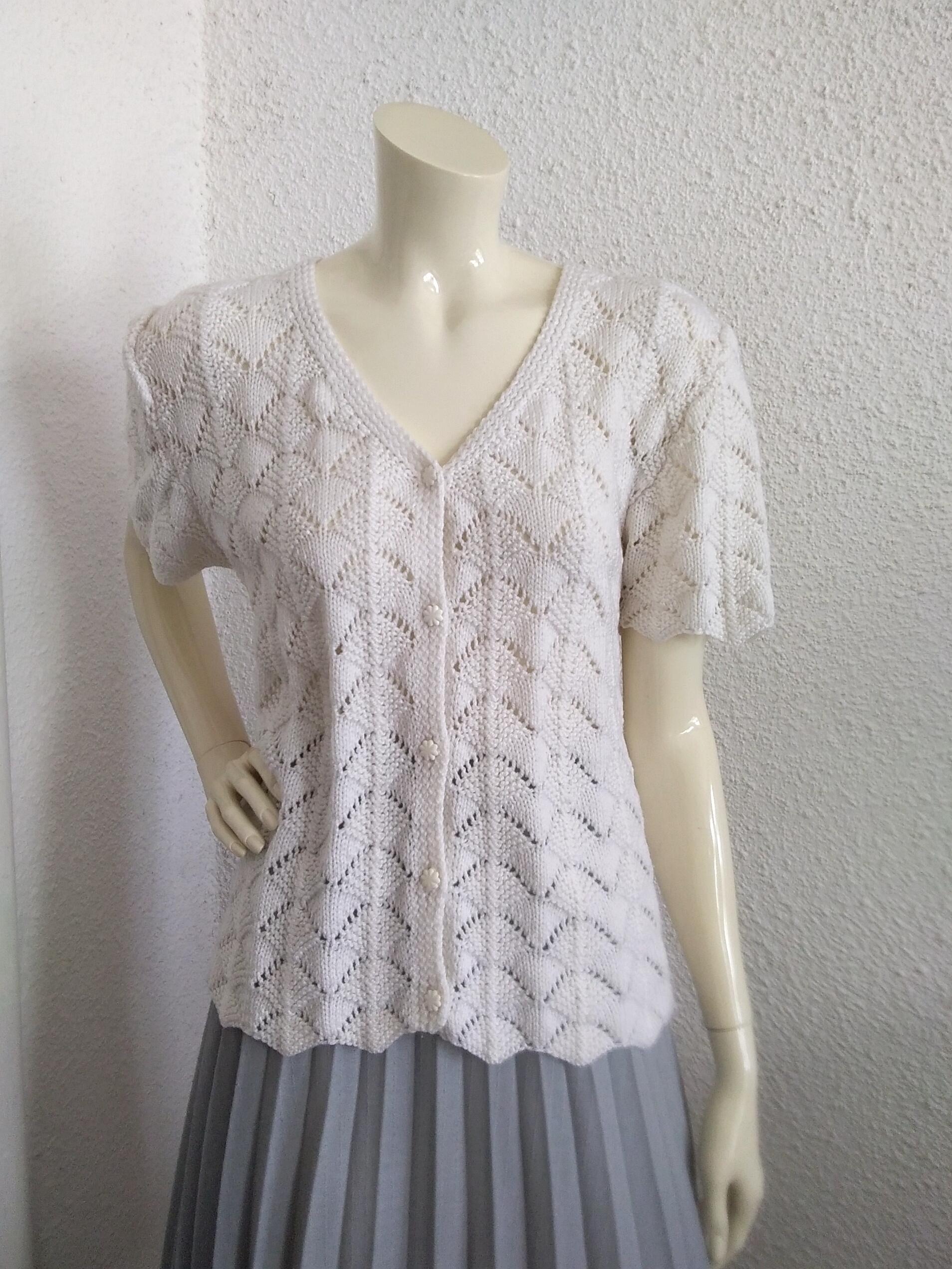 60s mod cardigan lace knitted cardigan off-white handknitted cardigan pointelle cardigan romantic cottagecore cardigan V-neck minimalist top