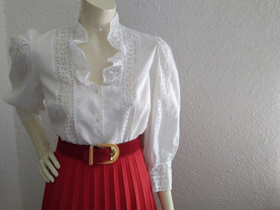 80s eyelet blouse 40 size floral delicate embroid… - image 5