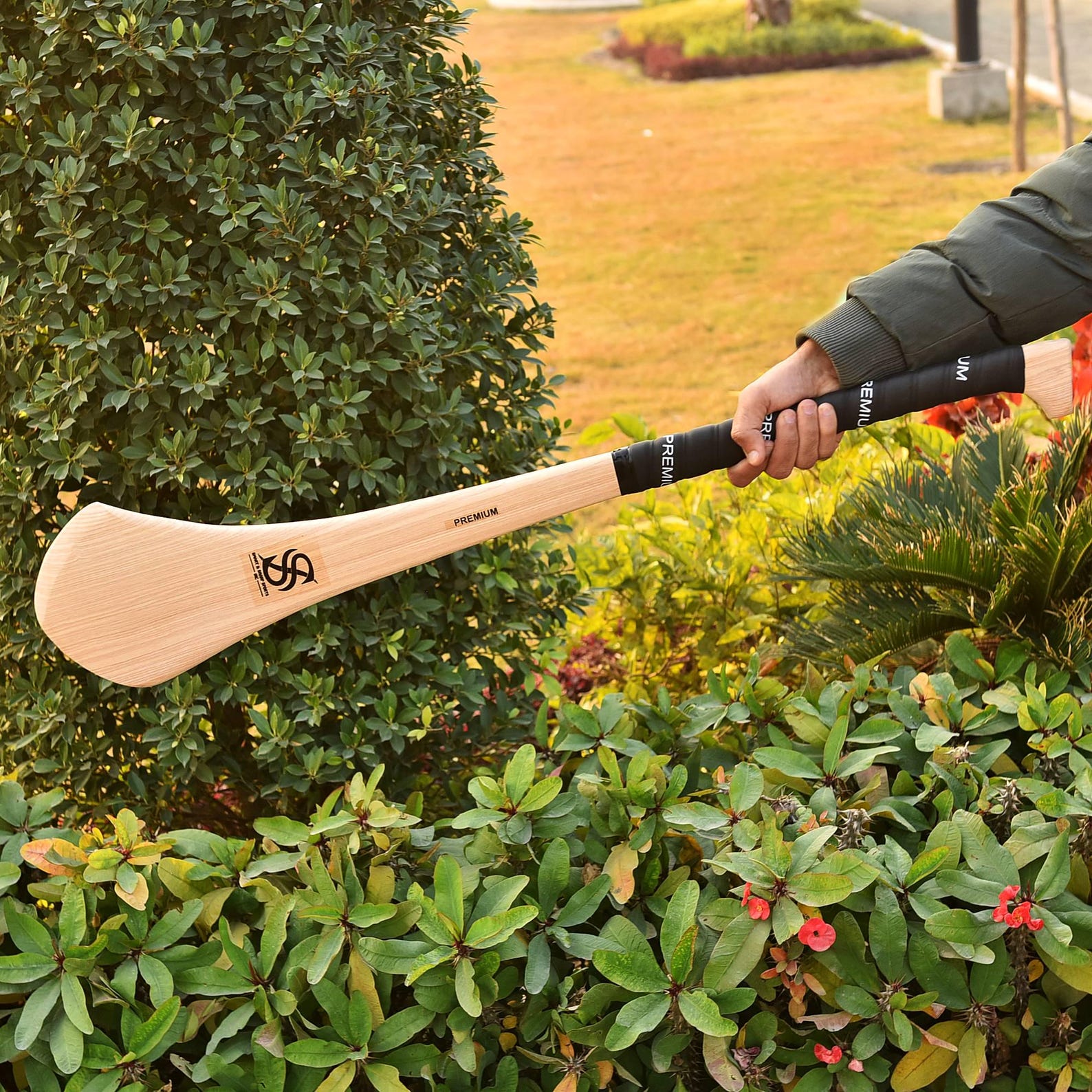 Smart and Sharp Premium Quality Ash Wood Hurling Stick 32 Inches (adult ...