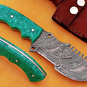 Custom Handmade Damascus Steel Hunting Knife / Tracker Knife SS-17351