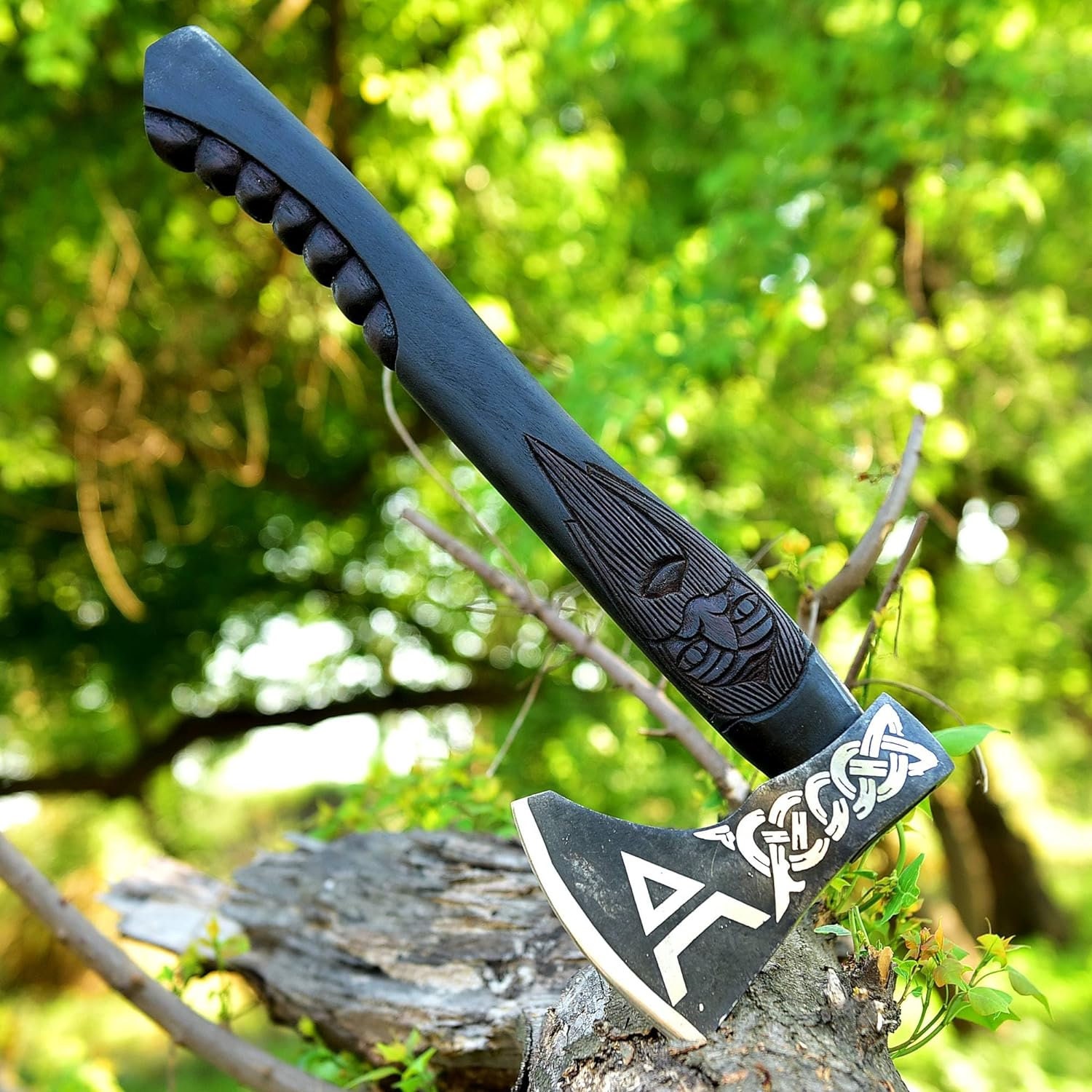 Hache de Viking faite main en acier à haute teneur en carbone : manche en bois de frêne sculpté, étui en cuir - France