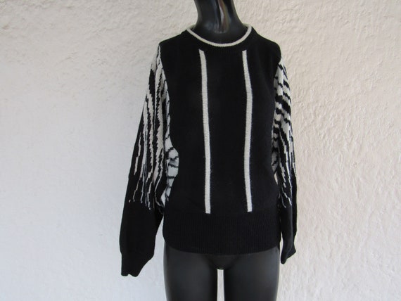 Black and White Abstract Patterned Sweater/ Mediu… - image 1