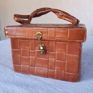 Woven Leather Box Purse / Handbag / Made in Italy / 50's & 60's Fashion / Vintage