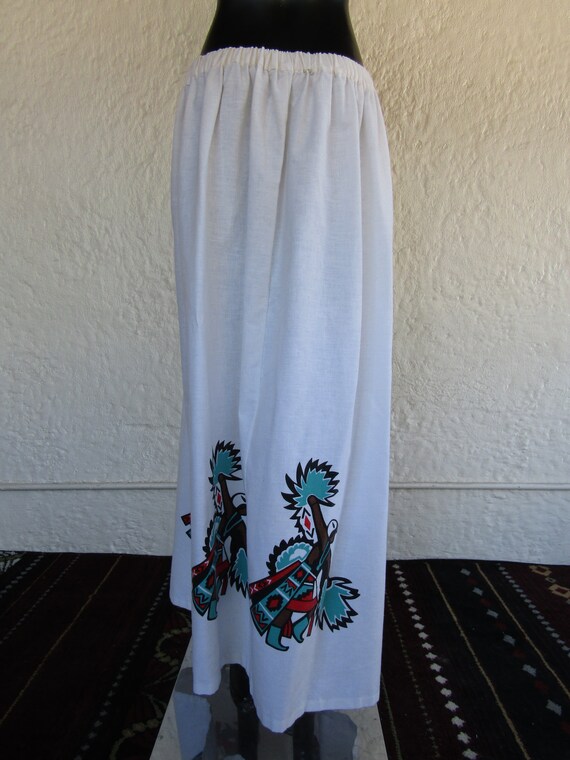 White Linen Skirt with Printed Indigenous Dancer/… - image 6