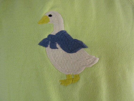 Pale Yellow Sweatshirt with Duck/ Extra Large/ 80… - image 3