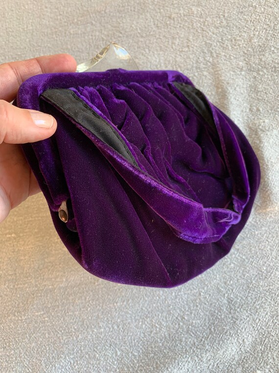 Purple Velvet Handbag / 8" by 12" / 50's & 60's F… - image 6