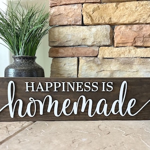 Handmade Happiness is Homemade Wood Sign: Rustic Farmhouse Decor