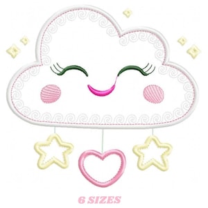 Può includere: Una nuvola bianca con un viso sorridente rosa e ciglia, con un cuore rosa e due stelle gialle appese.