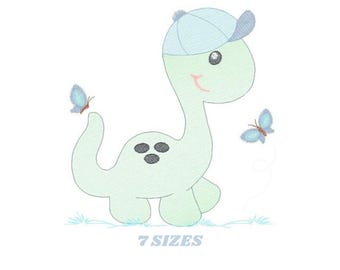 Brontosaurus-Stickmuster – Baby-Junge-Dinosaurier mit Mütze (Maschinenstickmuster zum digitalen Download)