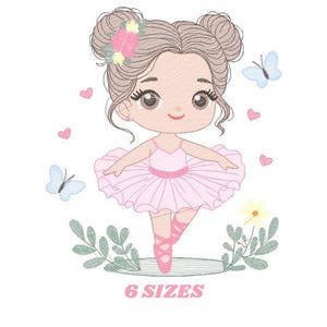 Puede incluir: Una linda niña bailarina de dibujos animados con cabello castaño y un tutú rosa. Lleva zapatillas de ballet rosas y una corona de flores en la cabeza. Hay mariposas y flores a su alrededor. El texto "6 SIZES" está en la parte inferior de la imagen.