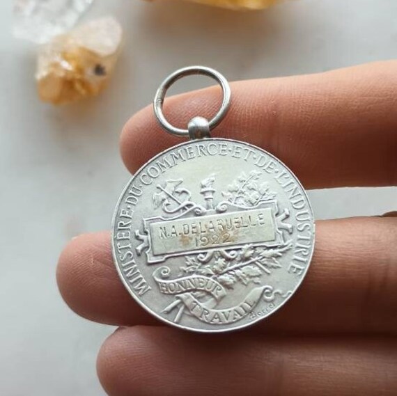 Antique 1922 French Medal Pendant in Solid Hallma… - image 4
