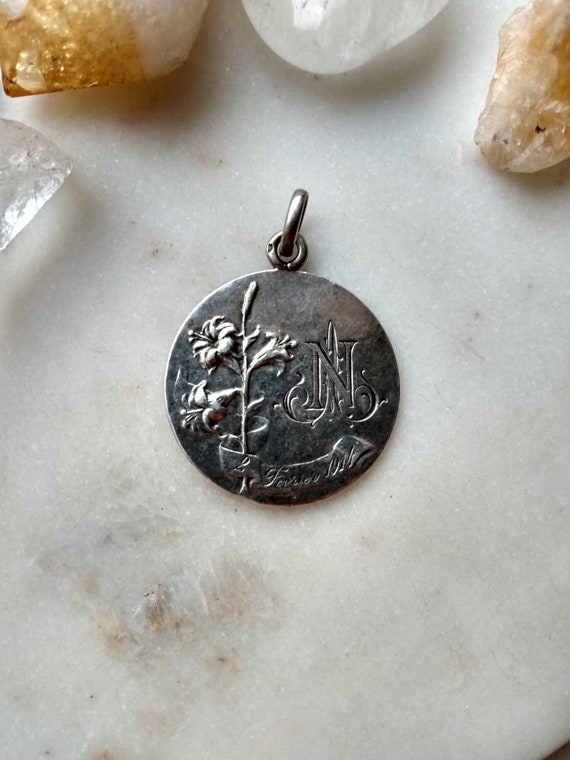 Pretty Antique French Marie Medal Pendant Inscrib… - image 4