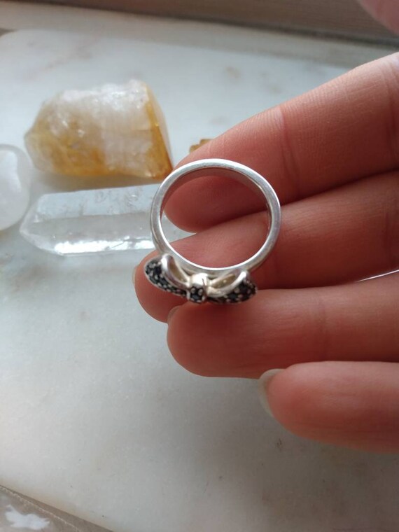 Vintage Thomas Sabo Brand Bow Ring in .925 Sterling Silver Black