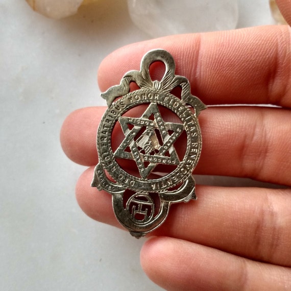 Vintage 1910s Edwardian Masonic Fob Medal or Pend… - image 4