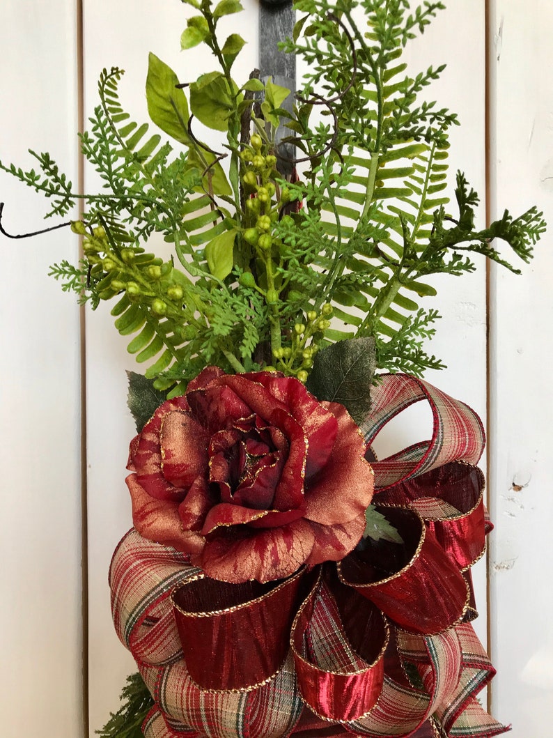 Red Rose Christmas Swag - Etsy