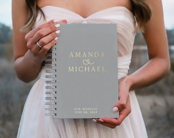 Minimal Wedding Planner Book / Custom Wedding Planner / Real Gold Foil / Wedding Hard Cover Book / Best Friend Wedding Gift to Bride
