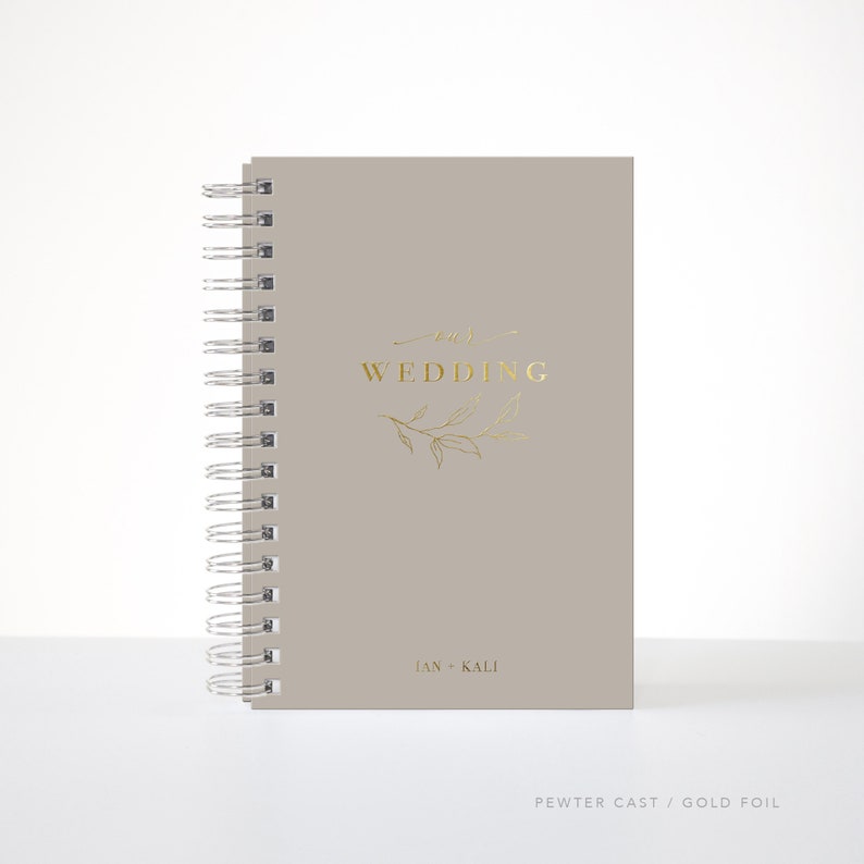 Our Wedding Planner Book / Floral Custom Wedding Planner / image 3